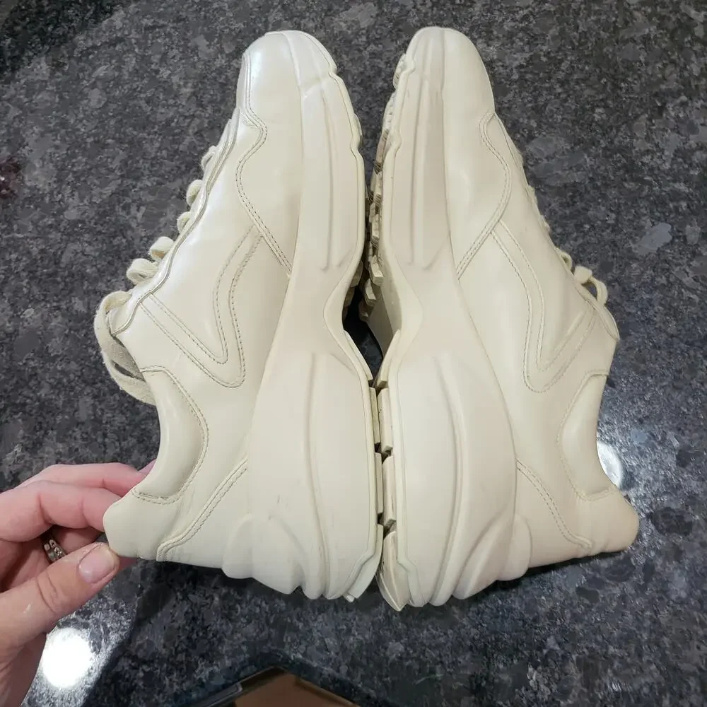 GUCCI  Women's Rhyton 'Lemon Gucci' Leather sneaker size 40 US 10 - Picture 4 of 12